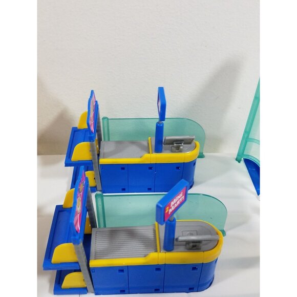 Zuru 5 Surprise Mini Mart Playset With Mini Brands Accessories Incomplete - Picture 8 of 16